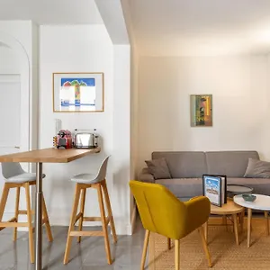  Apartment Du Marche St Honore - Welkeys