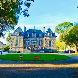  Apartment Manoir Le Castel & Beaumaris France