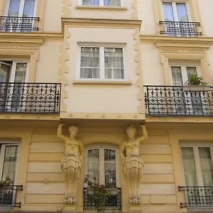 2* Отель De Nemours